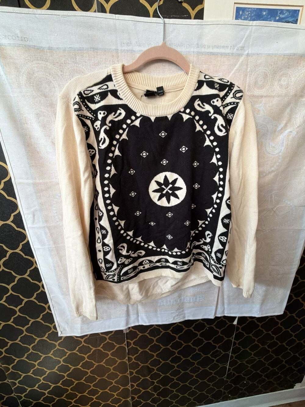 Insight Sweater Size USA 2 Black Cream Bandana Print Knit Pullover